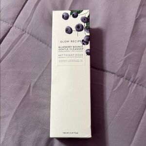 Glow Recipe Blueberry Bounce Gentle Cleanser